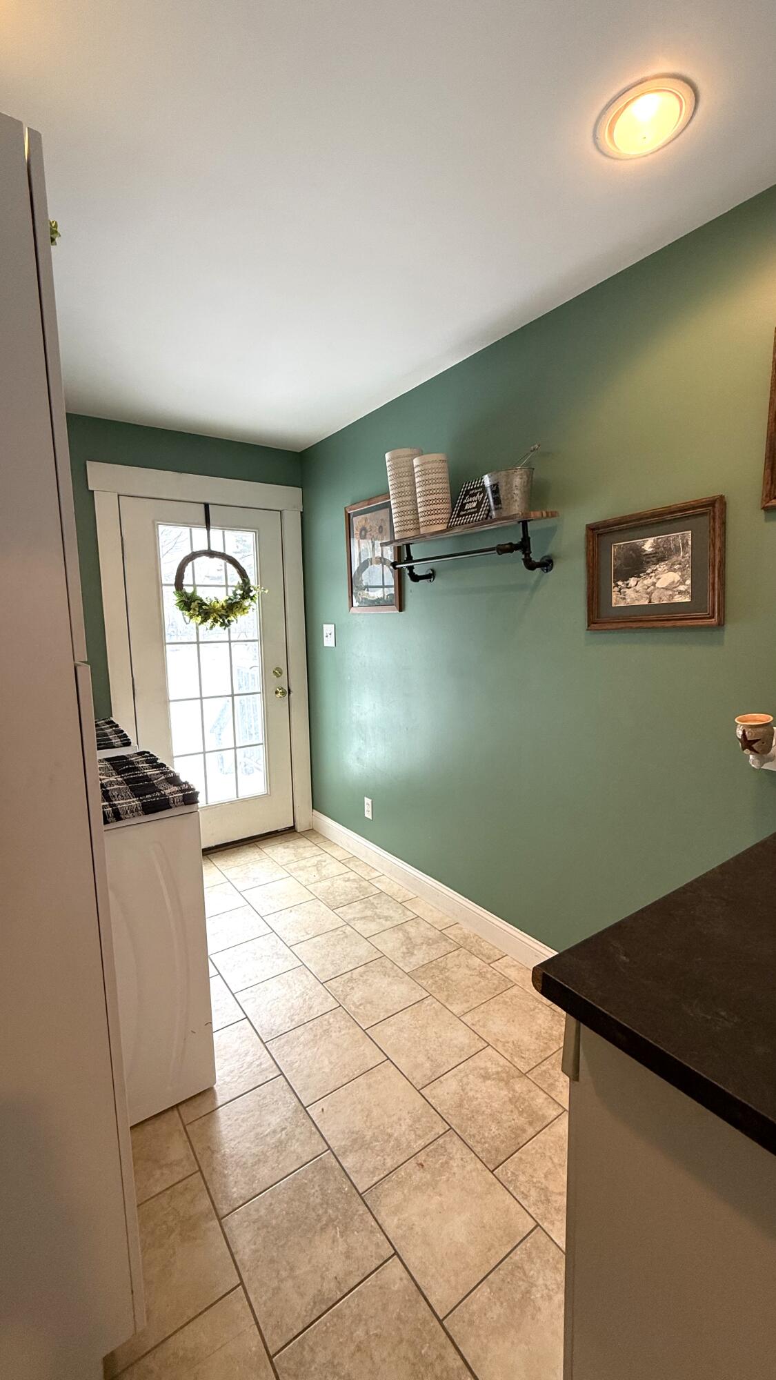 327 Line Road Dexter, ME 04930 - Photo 17 of 122 17