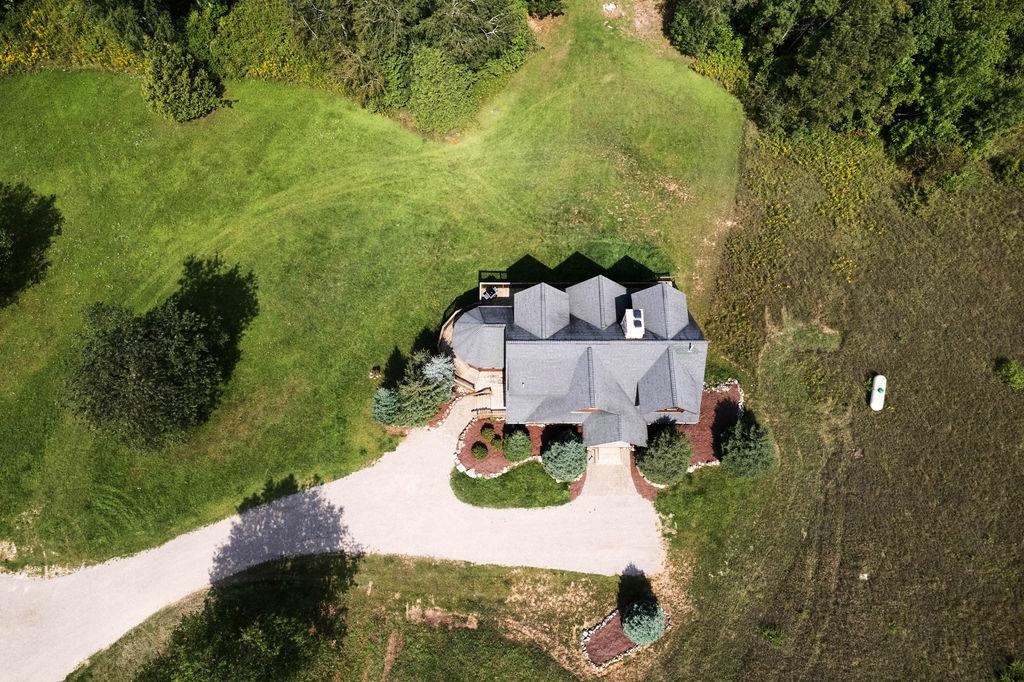 509 North Advance Road Boyne City, MI 49712 - Photo 6 of 39