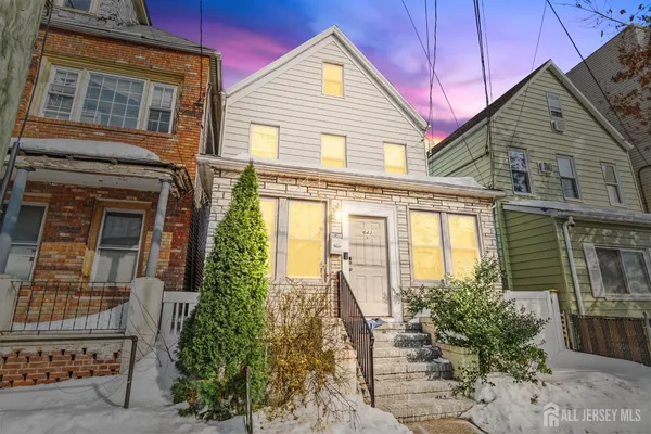 $439,000 | 643 South Park Street, Elizabeth, NJ 07206