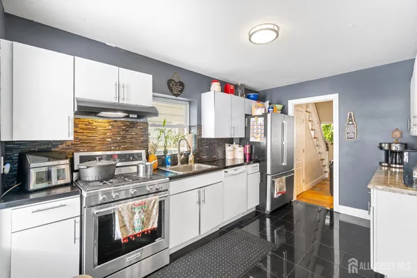 $439,000 | 643 South Park Street, Elizabeth, NJ 07206