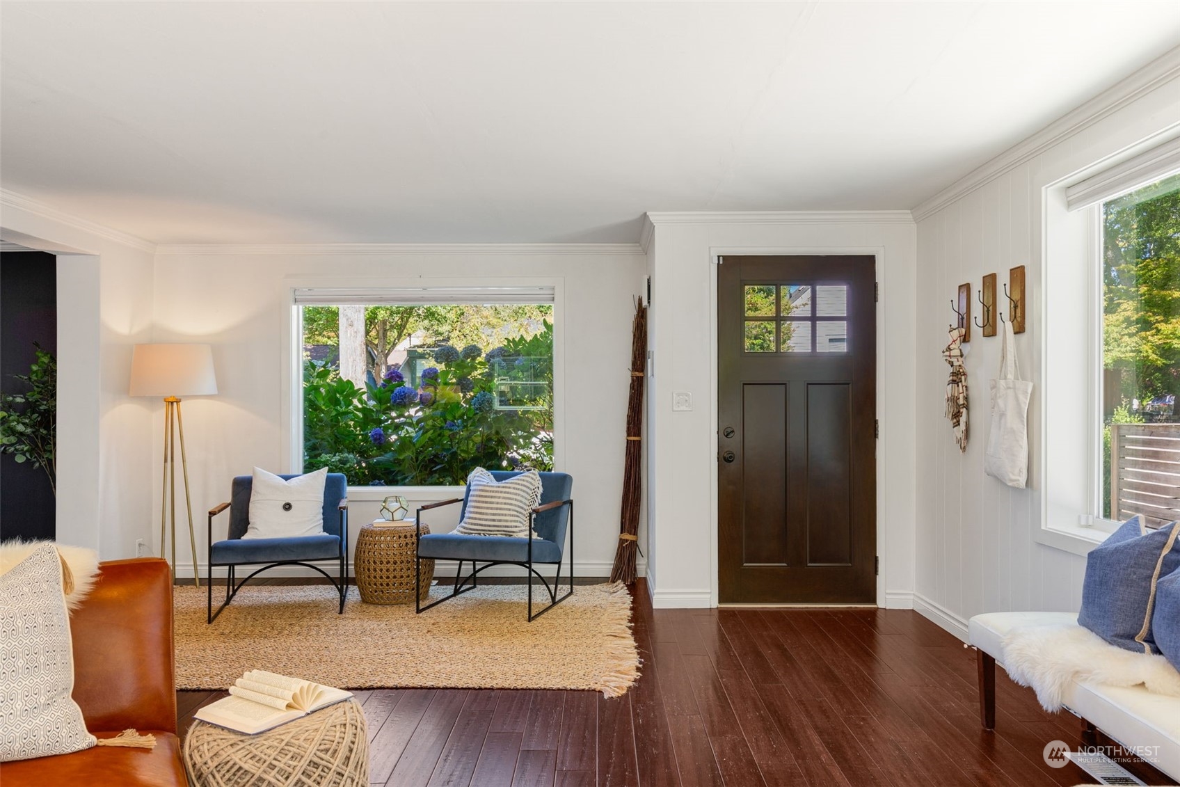 307 Northwest 76th Street Seattle, WA 98117 - Photo 3 of 40