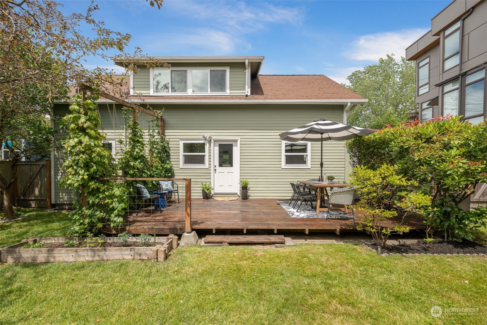 307 Northwest 76th Street Seattle, WA 98117 - Photo 35 of 40