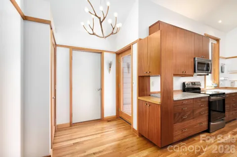 $825,000 | 521 Wood Thrush Court, Arden, NC 28704