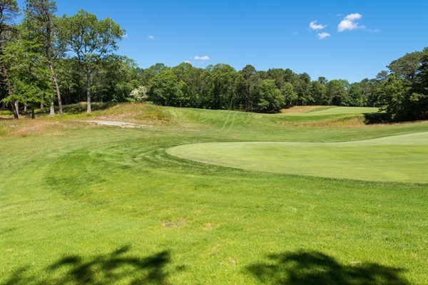 40 Hathaway Road Barnstable, MA 02655 - Photo 1 of 6 Gallery Image 1