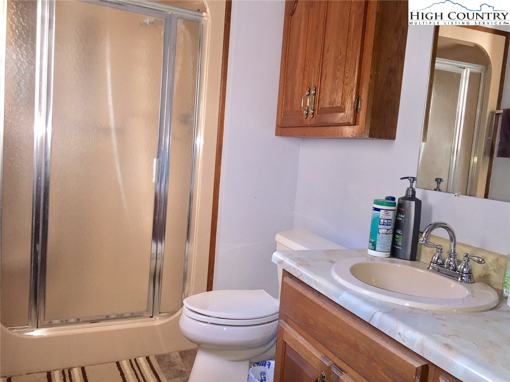 153 Perry Road West Jefferson, NC 28694 - Photo 25 of 36 Gallery Image 25