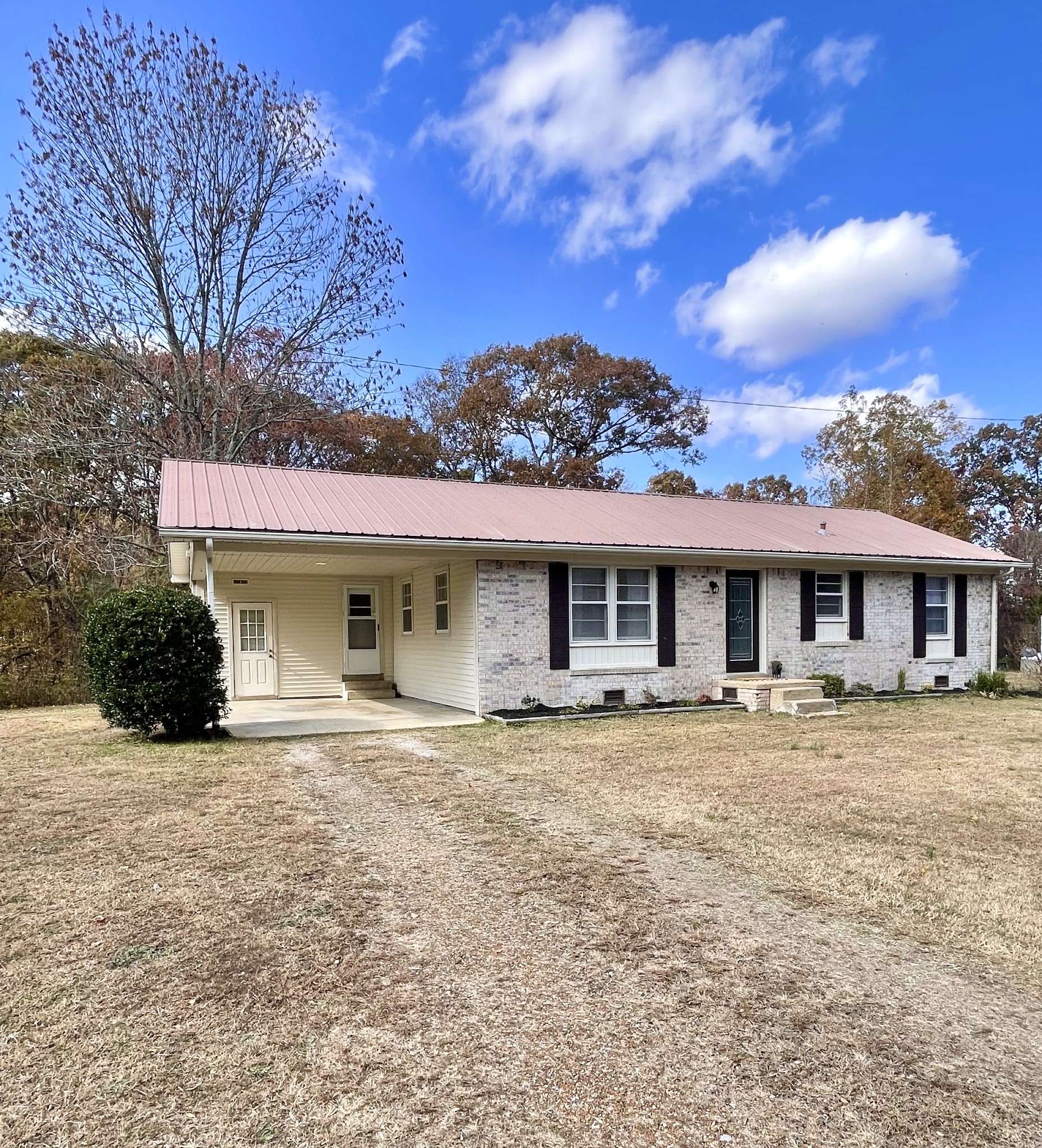8373 Bakerville Road Waverly, TN 37185 - Photo 3 of 31 Gallery Image 3