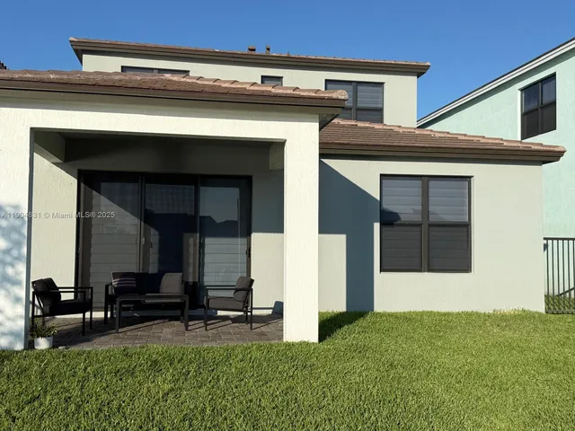 a view of a entryway of the house