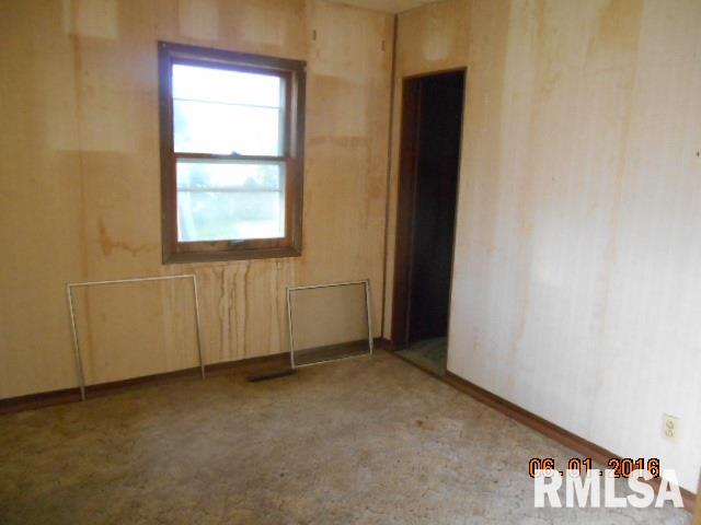 128 East 5th Street Bennett, IA 52721 - Photo 4 of 13 Gallery Image 4