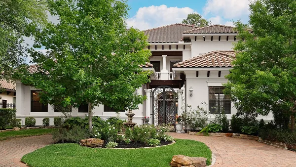 $2,750,000 | 36 Golden Scroll Circle, The Woodlands, TX 77382