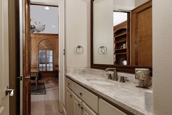 $2,750,000 | 36 Golden Scroll Circle, The Woodlands, TX 77382