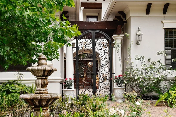 $2,750,000 | 36 Golden Scroll Circle, The Woodlands, TX 77382