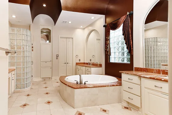 $2,750,000 | 36 Golden Scroll Circle, The Woodlands, TX 77382