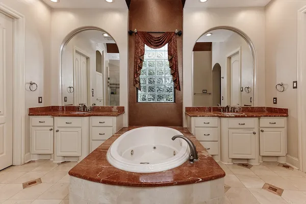 $2,750,000 | 36 Golden Scroll Circle, The Woodlands, TX 77382