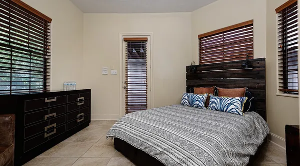 $2,750,000 | 36 Golden Scroll Circle, The Woodlands, TX 77382