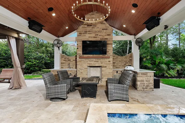 $2,750,000 | 36 Golden Scroll Circle, The Woodlands, TX 77382