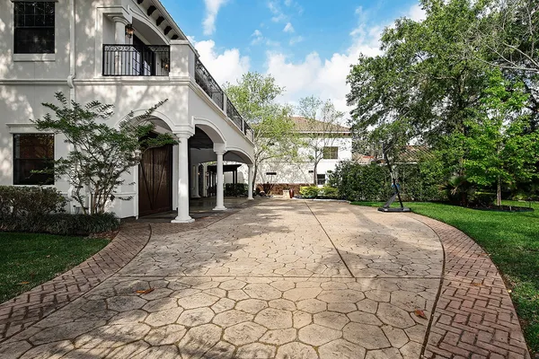 $2,750,000 | 36 Golden Scroll Circle, The Woodlands, TX 77382
