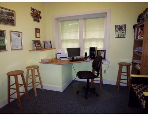 1263 Ashton Road Sharon, PA 16146 - Photo 14 of 18 Studio/Study/Office.