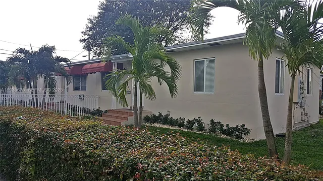 $1,700 | 48 Northwest 23rd Avenue, Unit 46, Miami, FL 33125