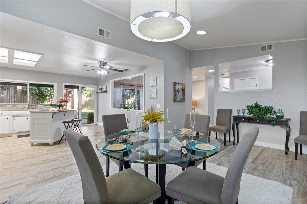 6334 Appian Way Carmichael, CA 95608 - Photo 13 of 44