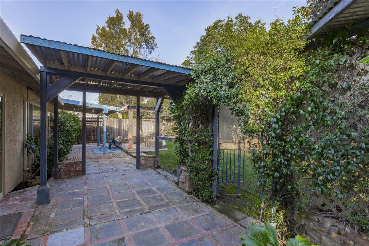 6334 Appian Way Carmichael, CA 95608 - Photo 39 of 44