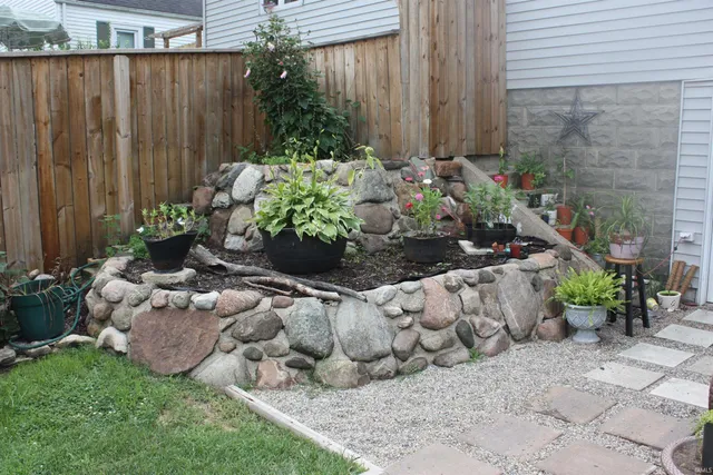 $209,900 | 614 North Riverside Drive, Winamac, IN 46996