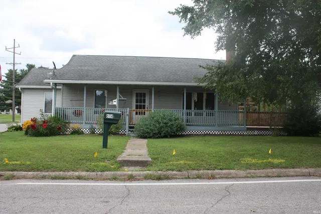 $209,900 | 614 North Riverside Drive, Winamac, IN 46996