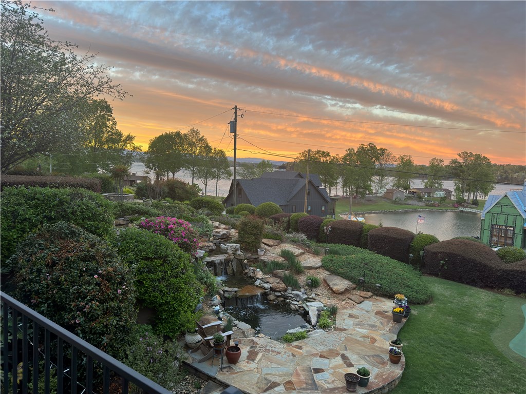 729 Navigator's Point, Unit POINTE Seneca, SC 29672 - Photo 2 of 48