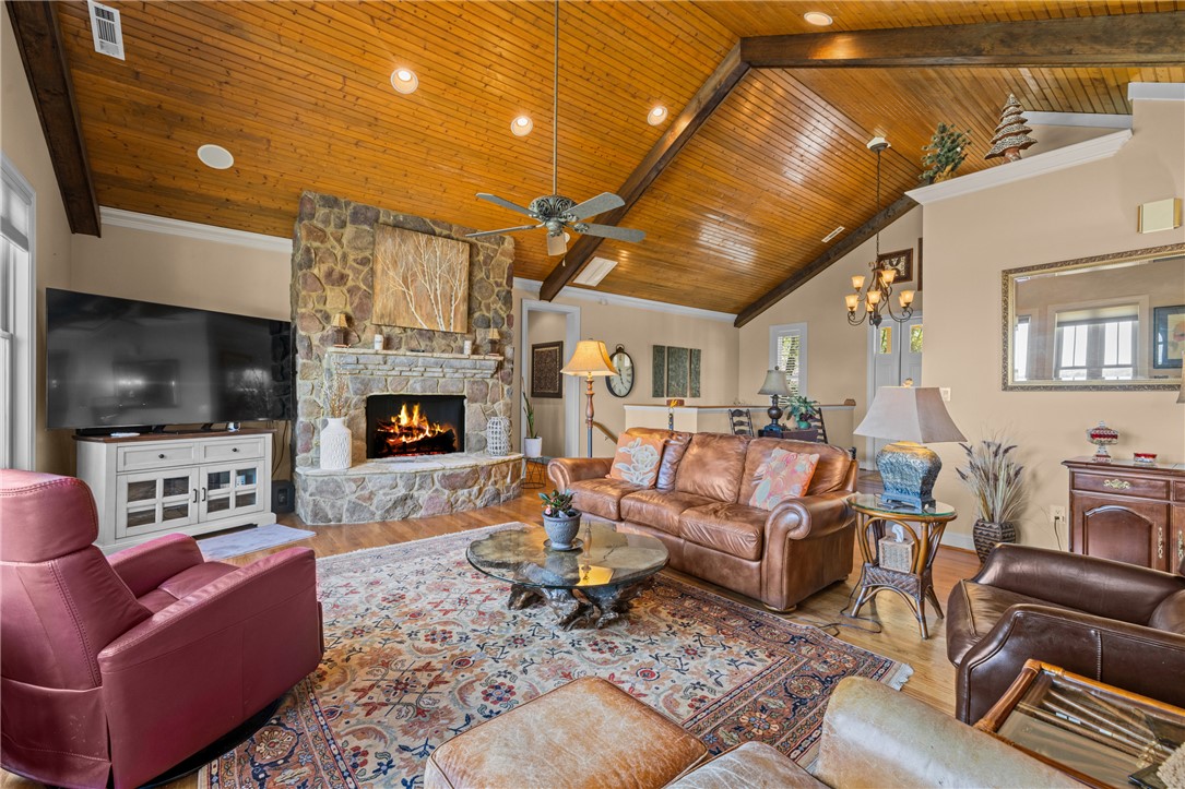 729 Navigator's Point, Unit POINTE Seneca, SC 29672 - Photo 8 of 48