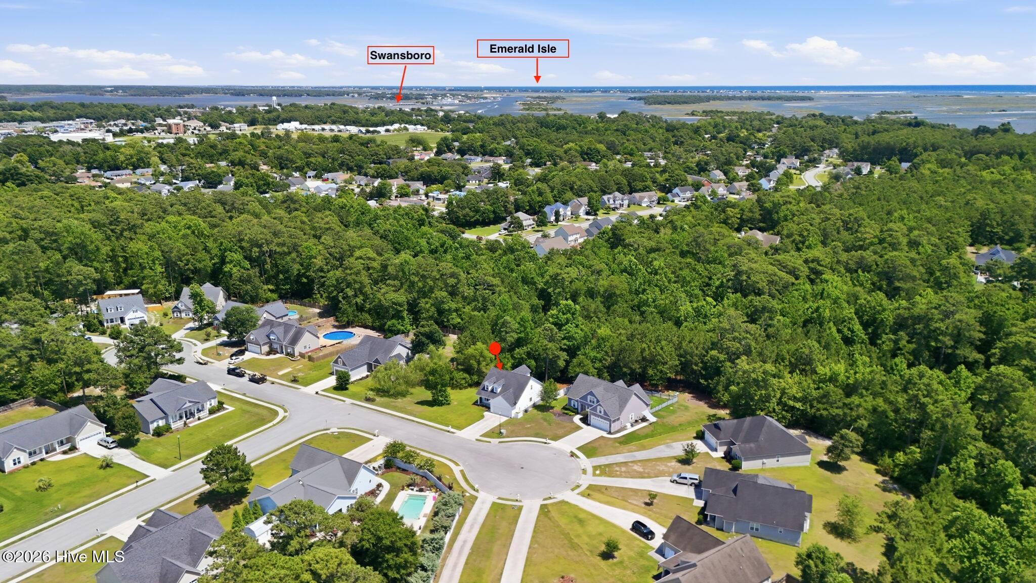 306 Oak Ridge Court Swansboro, NC 28584 - Photo 4 of 46