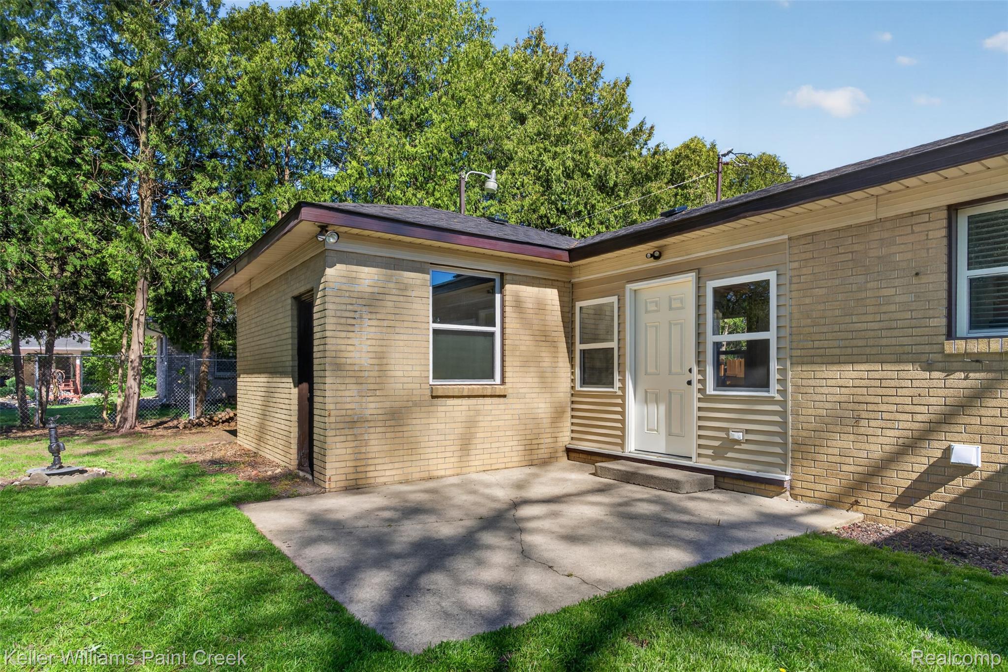 2942 Tatham Road Saginaw, MI 48601 - Photo 41 of 59 046_DSC00673.jpg