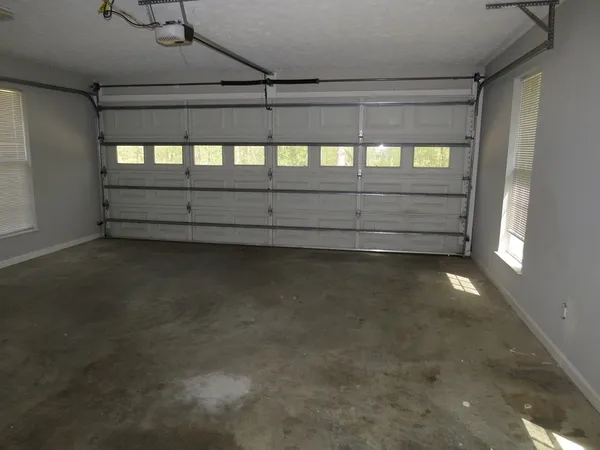 $2,000 | 673 Lee Road 0959, Smiths Station, AL 36877