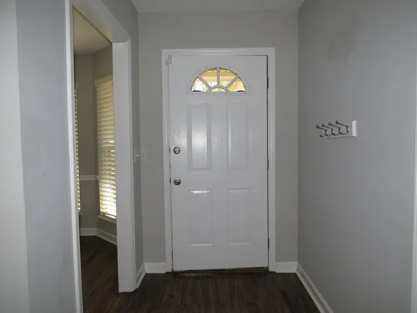 $2,000 | 673 Lee Road 0959, Smiths Station, AL 36877