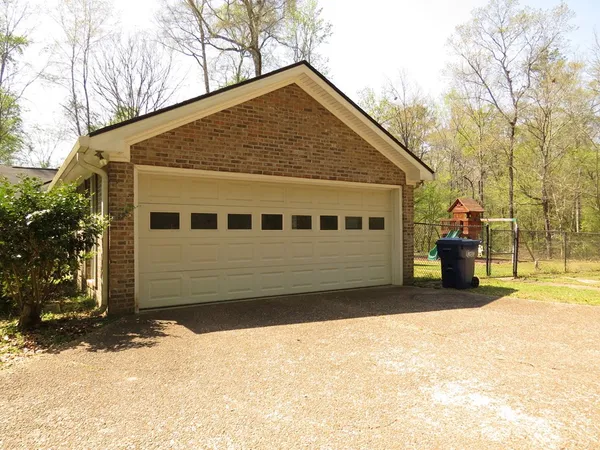 $2,000 | 673 Lee Road 0959, Smiths Station, AL 36877