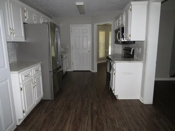 $2,000 | 673 Lee Road 0959, Smiths Station, AL 36877