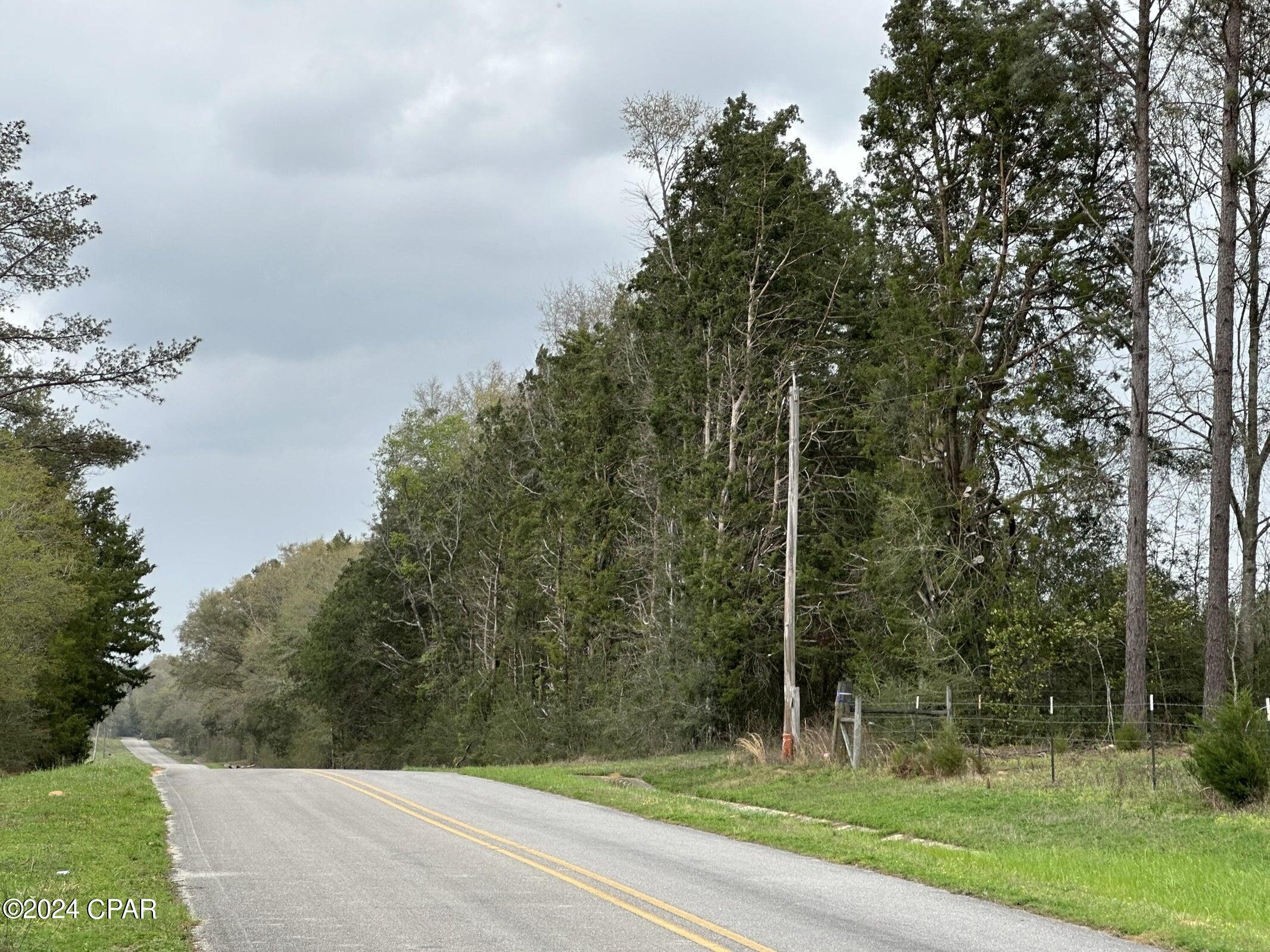 6201 8 Eight Mile Cemetery Road, Unit 1 DeFuniak Springs, FL 32433 - Photo 3 of 5 Gallery Image 3