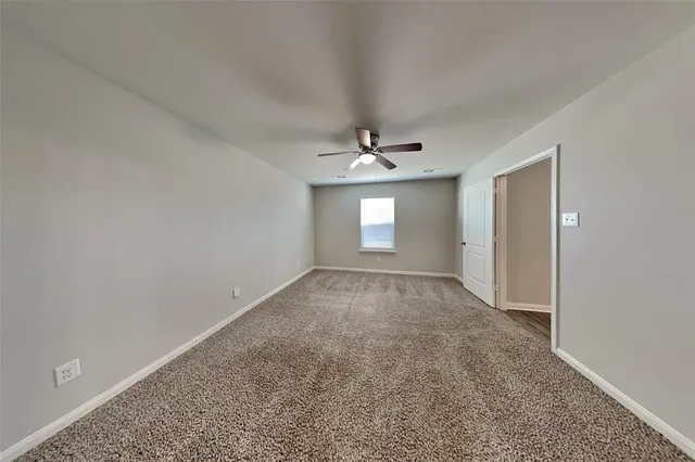 a view of empty room with window