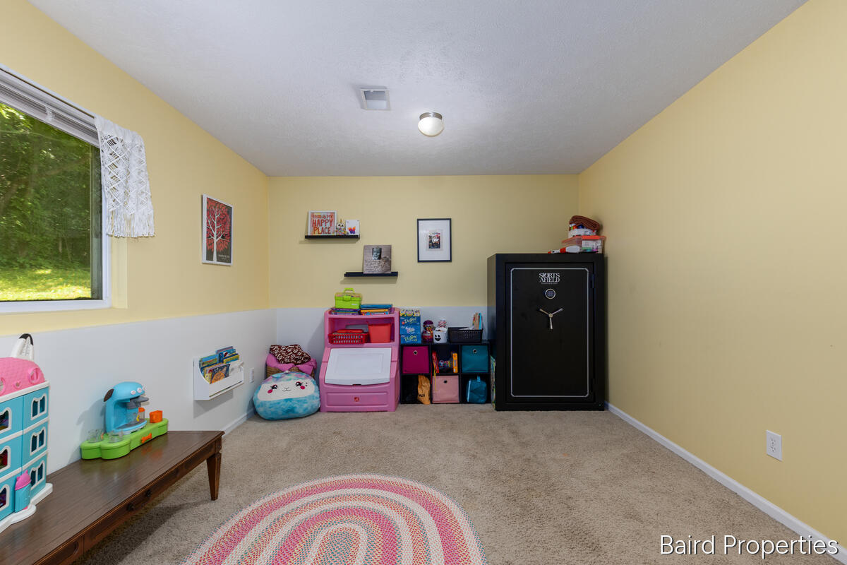 11227 Barnsley Road Lowell, MI 49331 - Photo 20 of 36