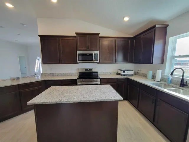 $323,900 | 4546 Southwest 90th Ln Road, Ocala, FL 34476