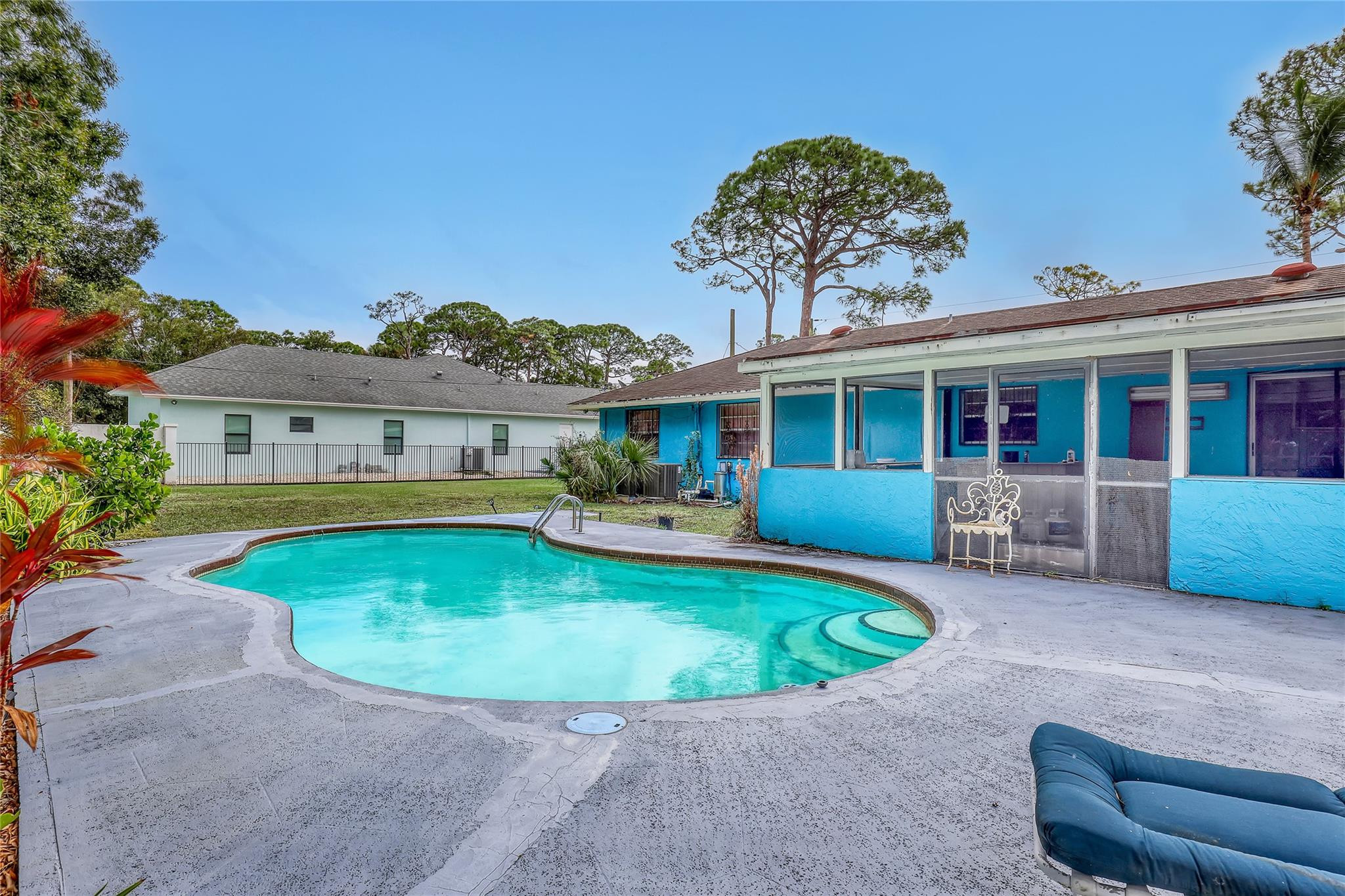 6787 Mitchell Street Jupiter, FL 33458 - Photo 2 of 12 Photo 2