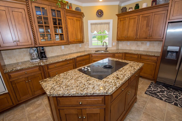 20700 Rockstroh Road Lakeville, IN 46536 - Photo 7 of 36 Gallery Image 7