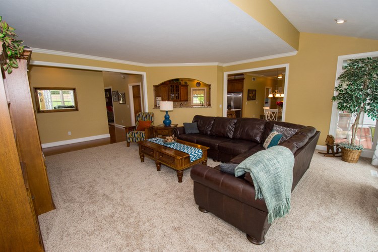20700 Rockstroh Road Lakeville, IN 46536 - Photo 10 of 36 Gallery Image 10