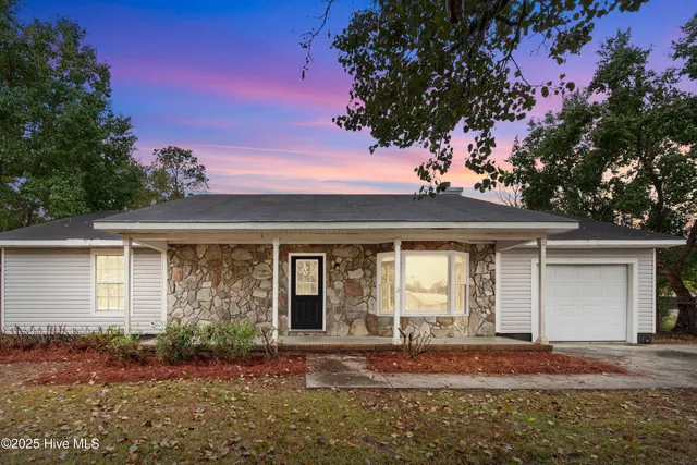 $255,000 | 608 Wolverine Place, Jacksonville, NC 28546