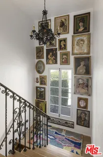 $2,699,000 | 6258 Warner Drive, Los Angeles, CA 90048