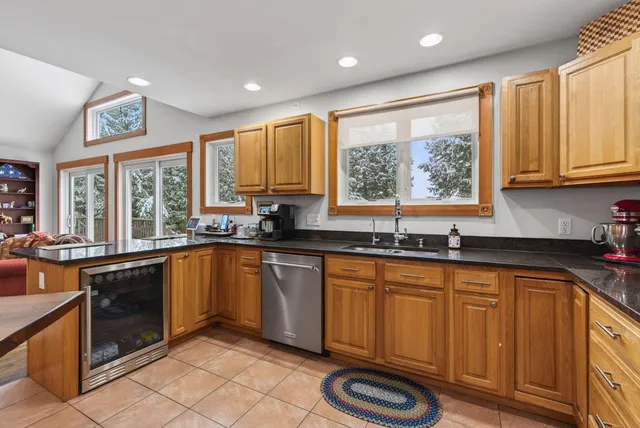 $699,900 | 77 Holmes Road, Winthrop, ME 04364