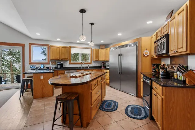 $699,900 | 77 Holmes Road, Winthrop, ME 04364