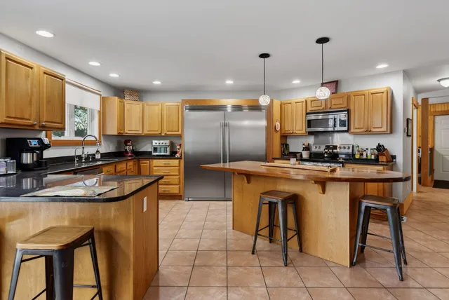 $699,900 | 77 Holmes Road, Winthrop, ME 04364