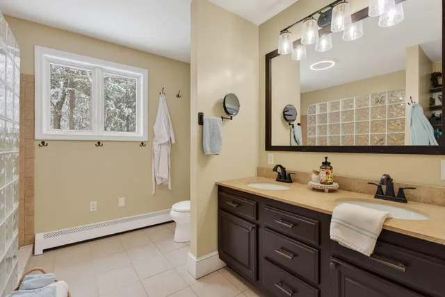 $699,900 | 77 Holmes Road, Winthrop, ME 04364