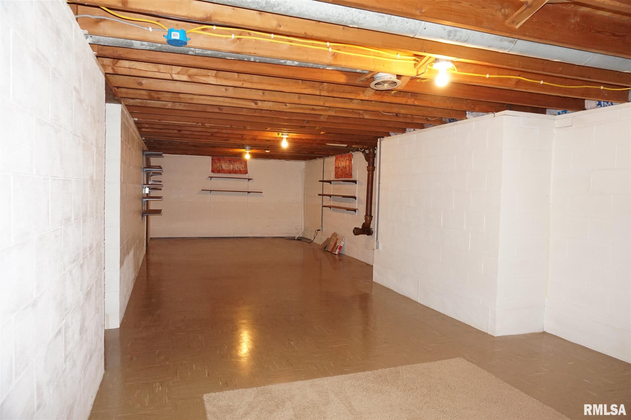 108 North Rustic Road East Peoria, IL 61611 - Photo 31 of 49 Gallery Image 31