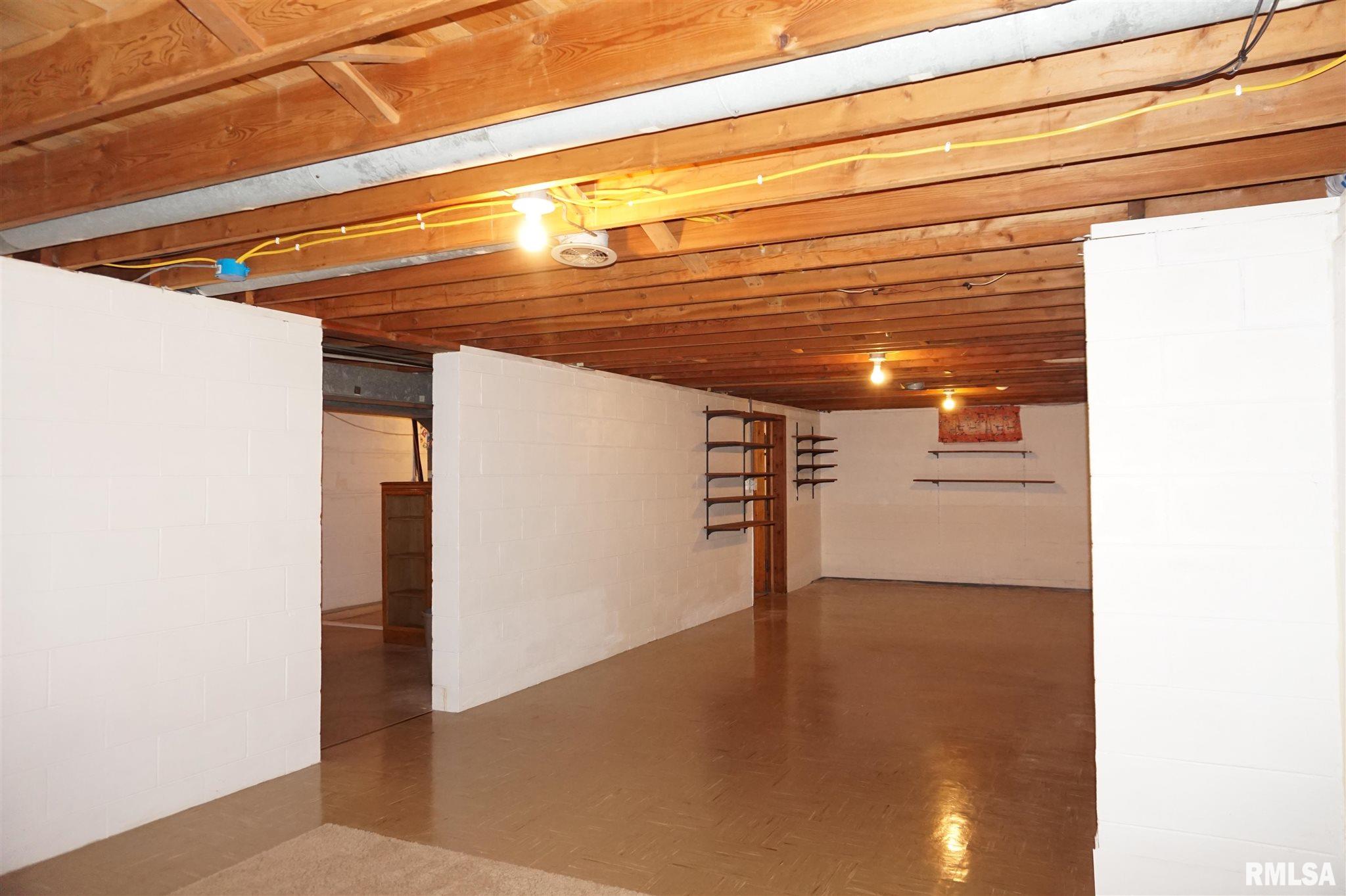 108 North Rustic Road East Peoria, IL 61611 - Photo 32 of 49 Gallery Image 32