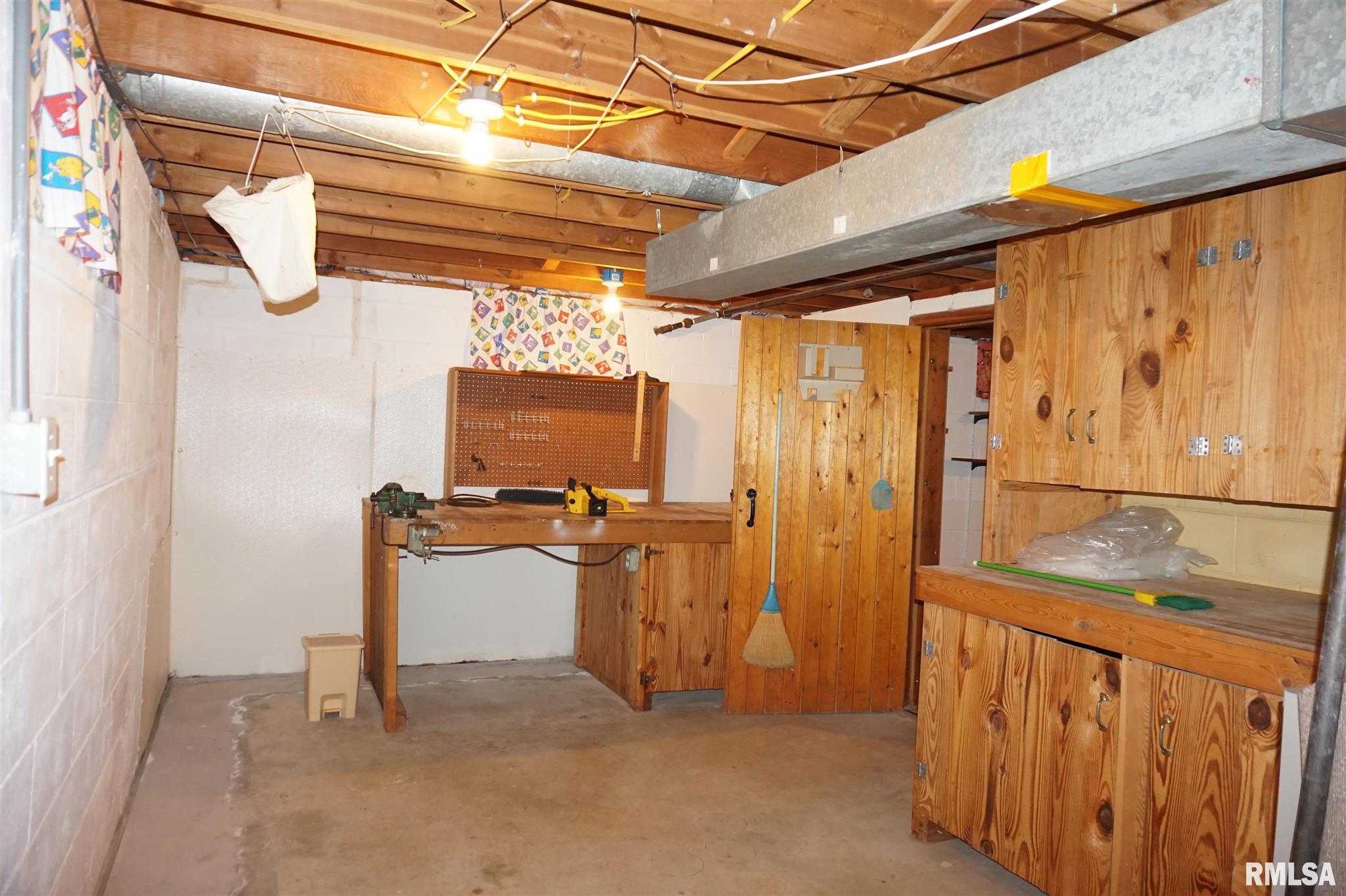 108 North Rustic Road East Peoria, IL 61611 - Photo 34 of 49 Gallery Image 34